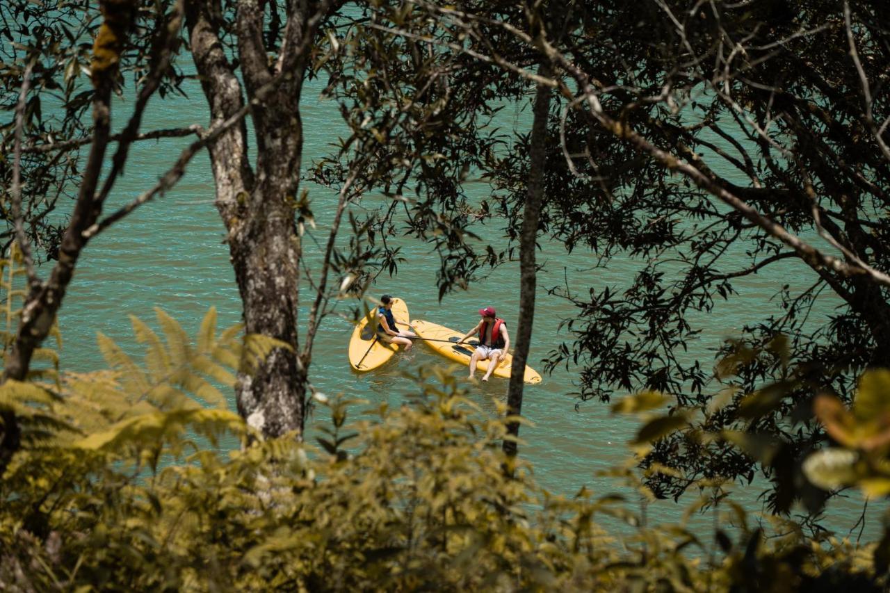 The Boato Hotel Guatape Ngoại thất bức ảnh Kayaking at Lake Waikare