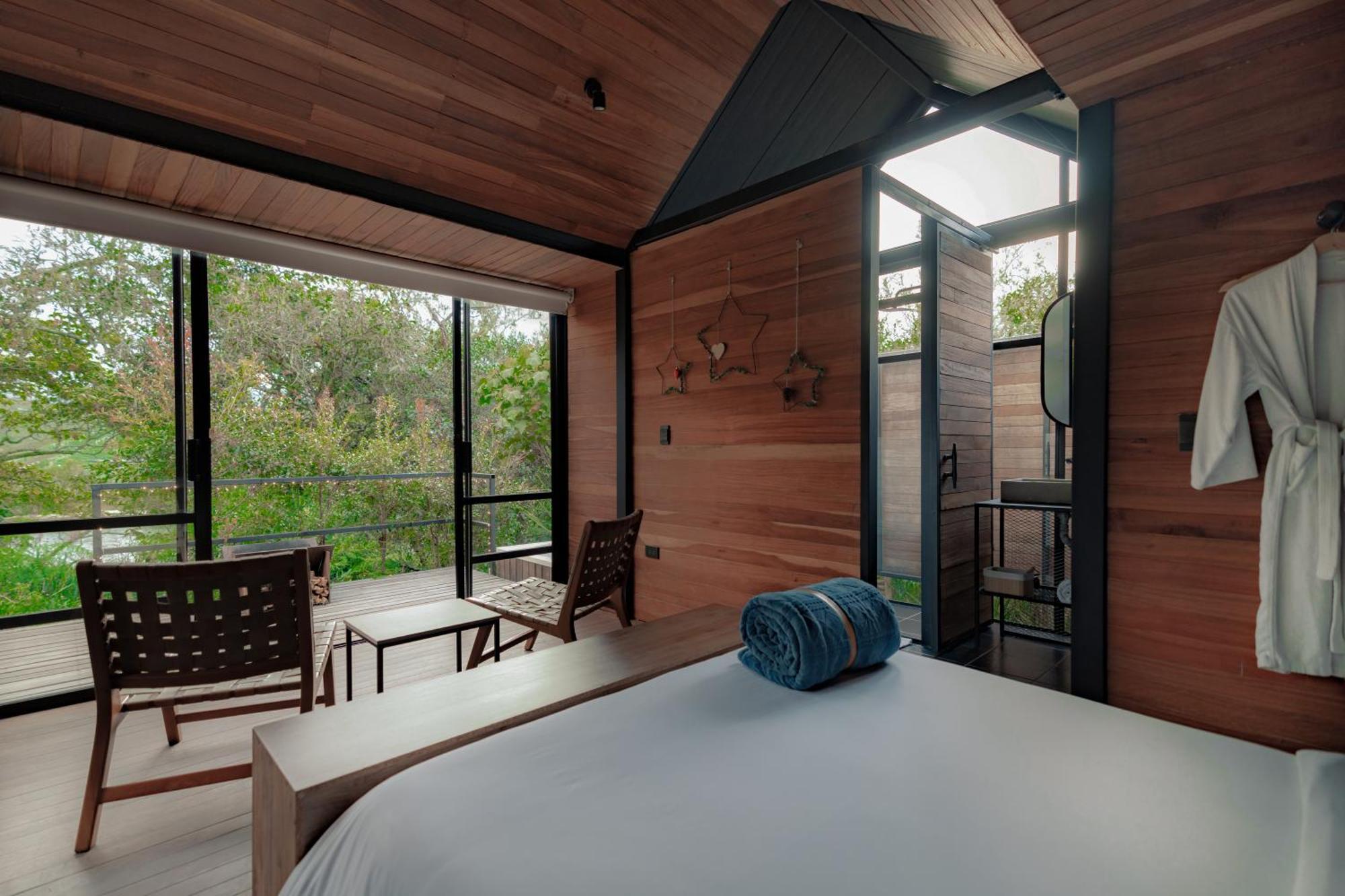 The Boato Hotel Guatape Ngoại thất bức ảnh The interior of a room at the resort